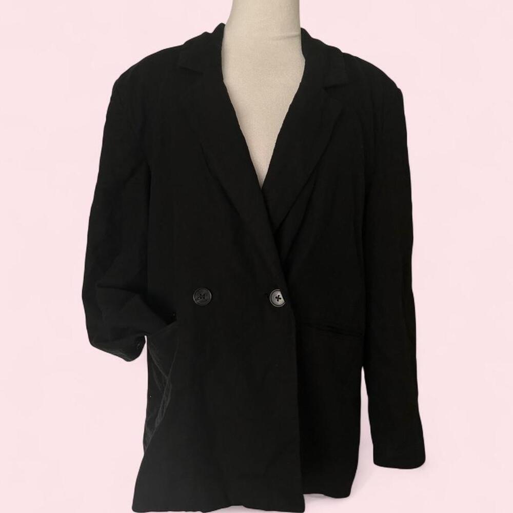 Office siren workwear Old Navy Linen blend black blazer in a size small